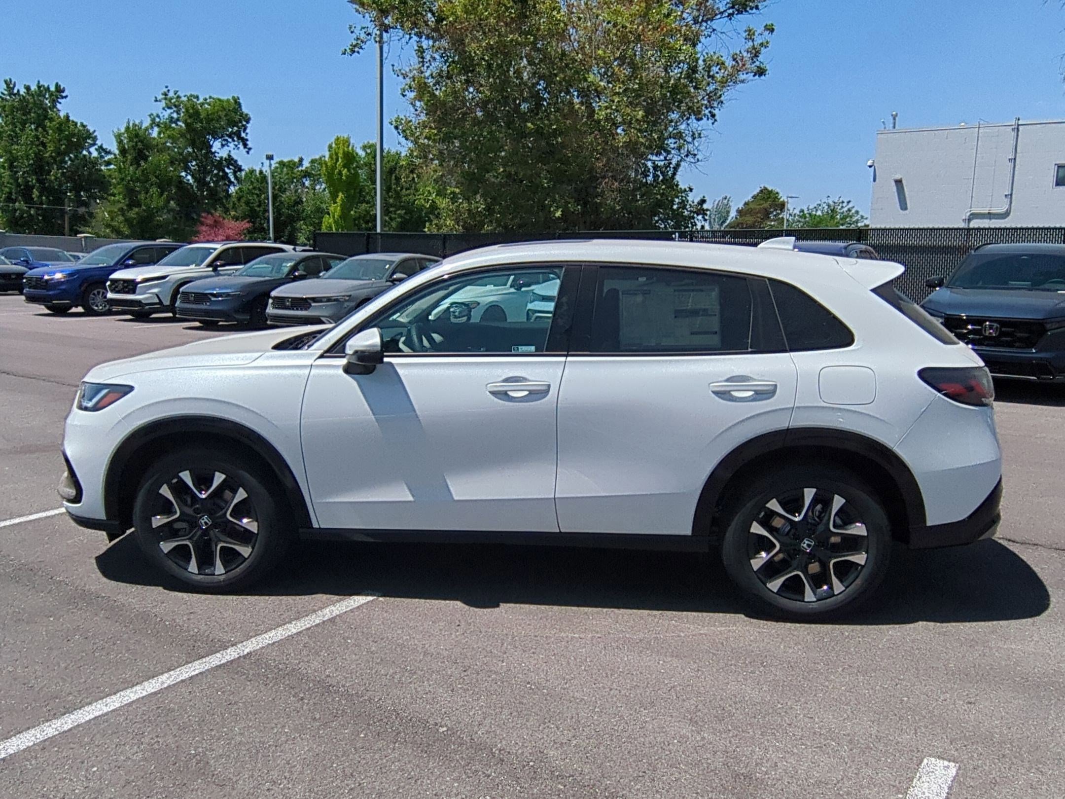 2026 Honda HR-V EX-L photo 6