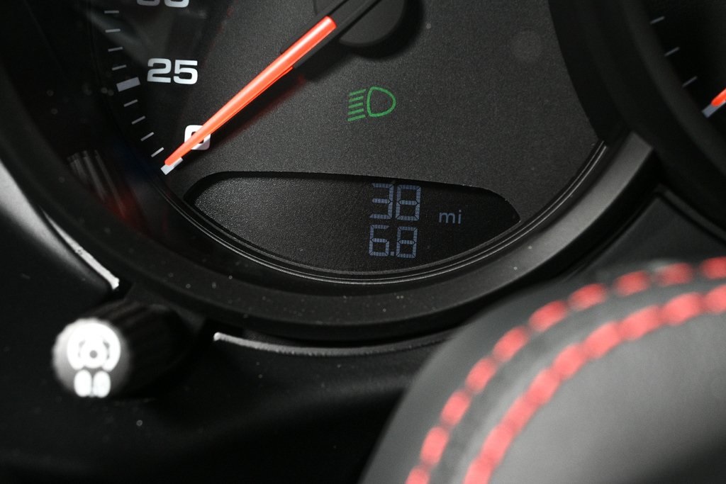 2025 Porsche Cayman GTS 4.0 photo 12