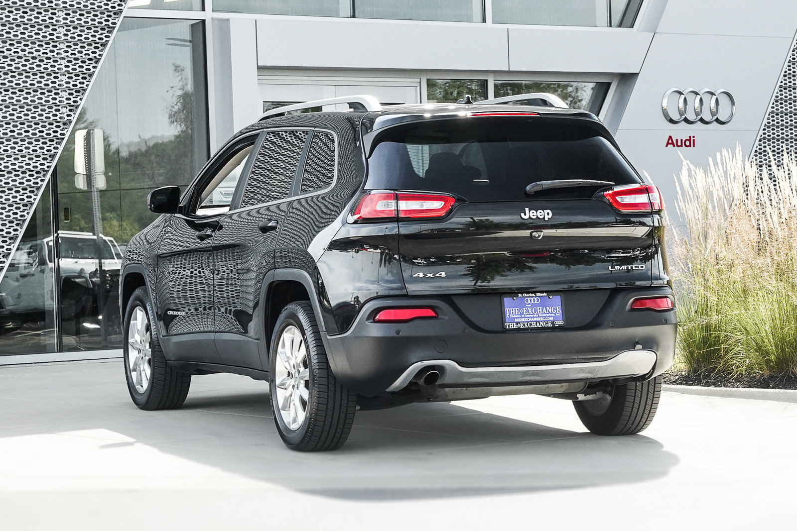 2015 Jeep Cherokee Limited photo 2