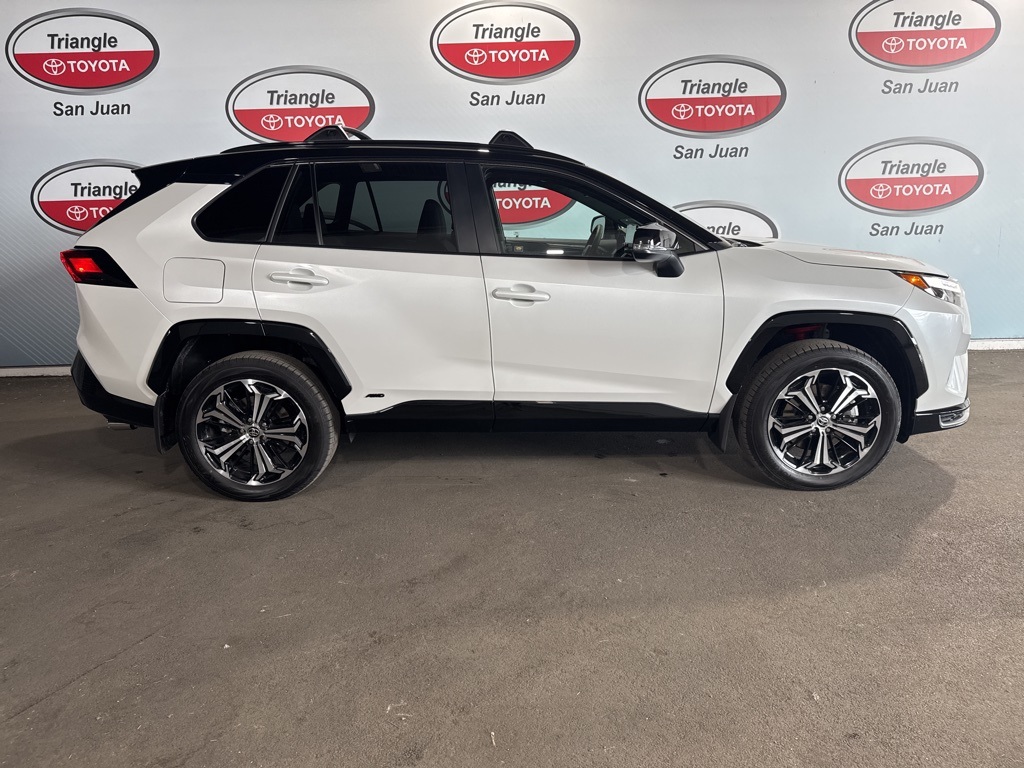 2025 Toyota RAV4 Hybrid XSE photo 6
