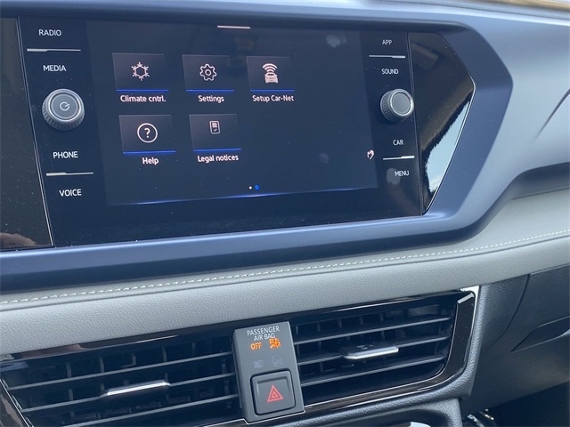 2024 Volkswagen Taos SE photo 16