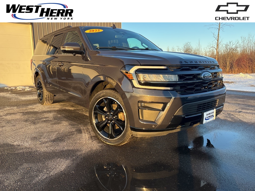 2022 Ford Expedition Limited's photo