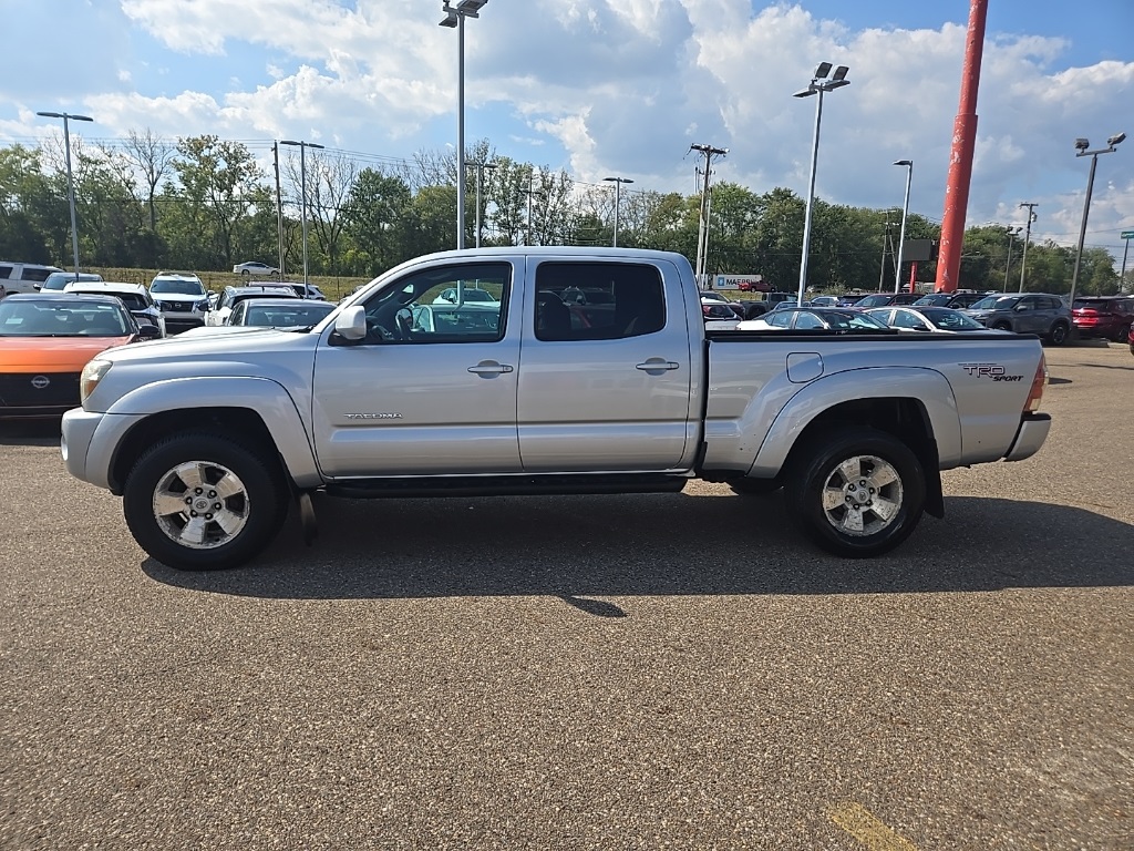 2010 Toyota Tacoma Base photo 4