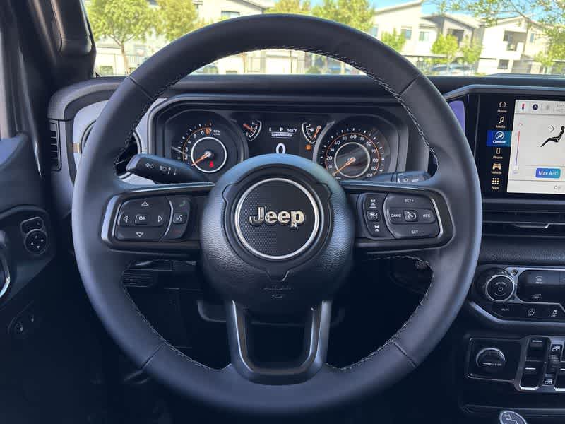 2025 Jeep Gladiator Sport S photo 18