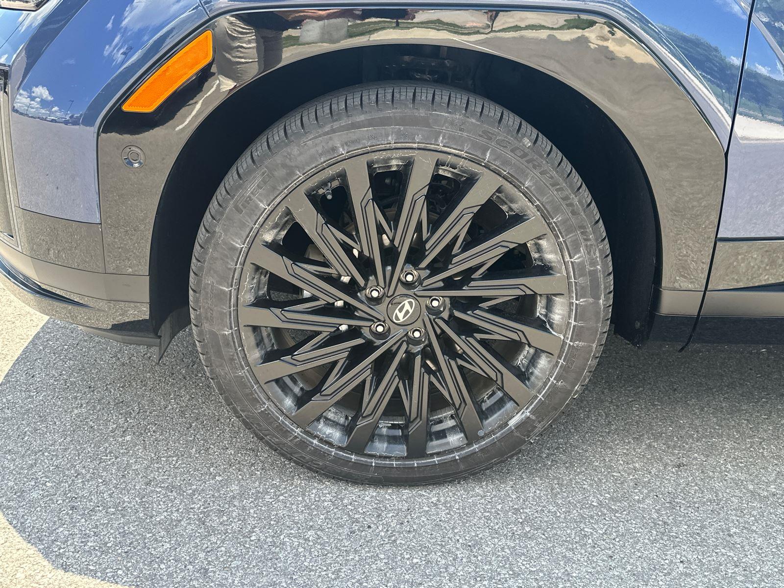 2025 Hyundai Santa Fe Calligraphy photo 5