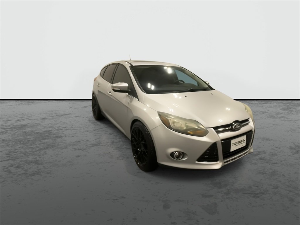 Used 2014 Ford Focus Titanium with VIN 1FADP3N21EL192646 for sale in East Moline, IL