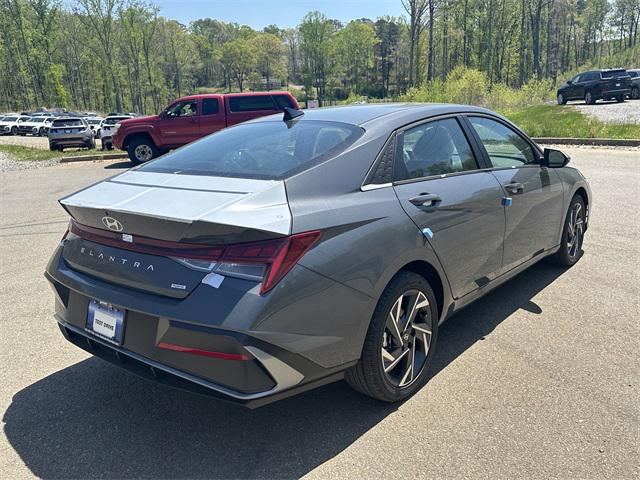 2025 Hyundai Elantra Hybrid Limited photo 5
