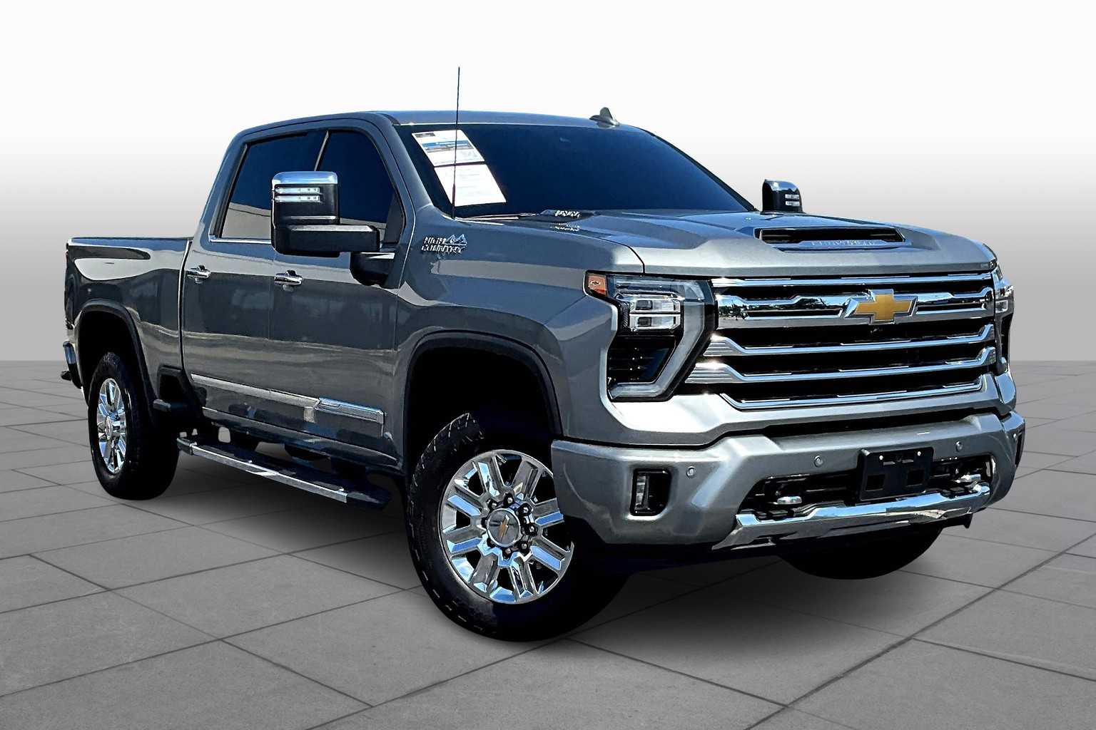 2024 Chevrolet Silverado 2500HD High Country photo 2