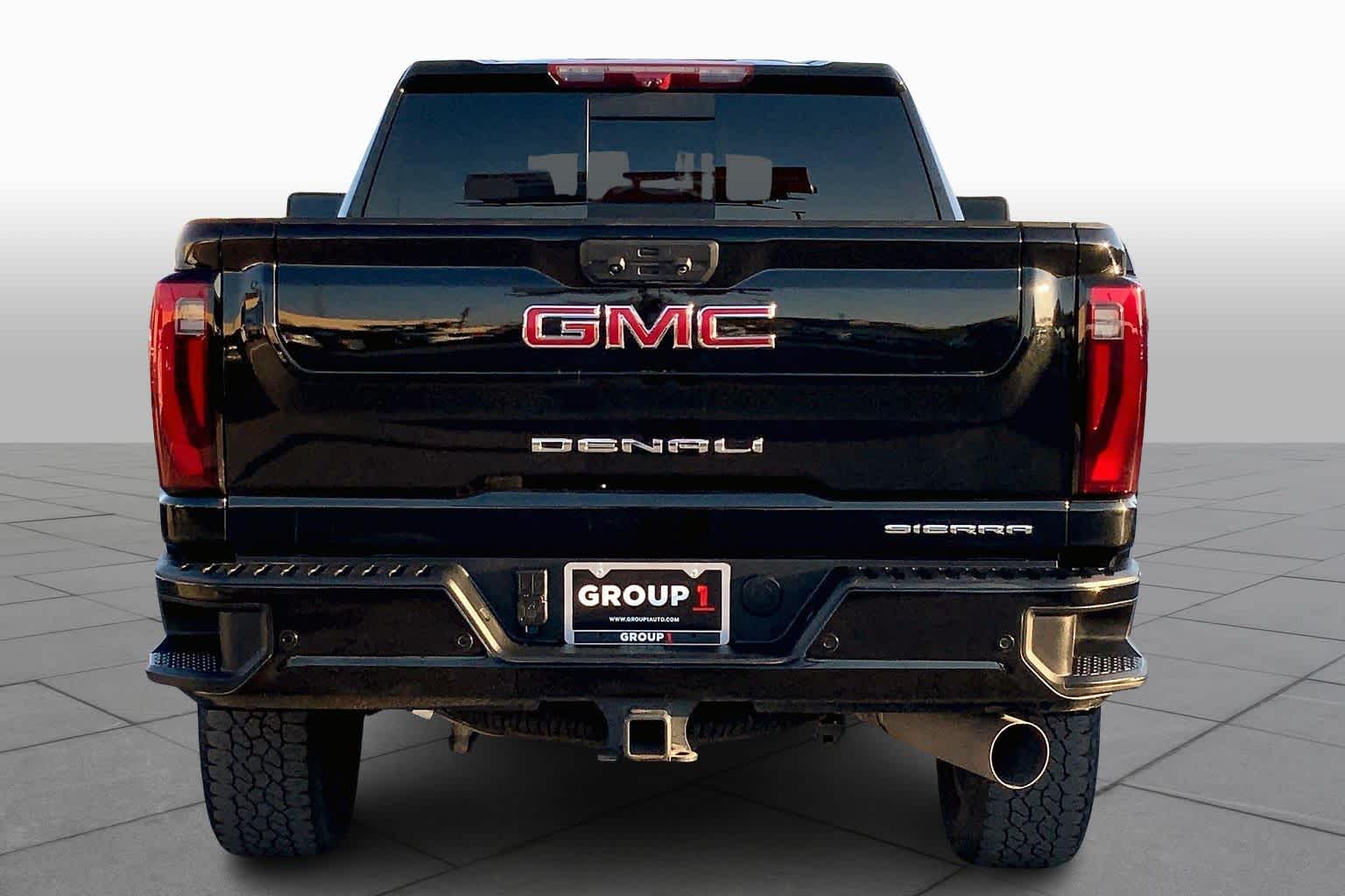 2024 Gmc Sierra 2500 HD Denali photo 4