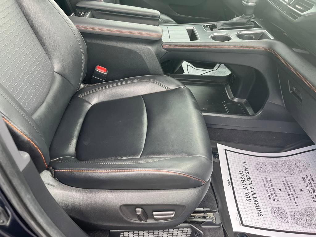 2022 Toyota Sienna XSE photo 13
