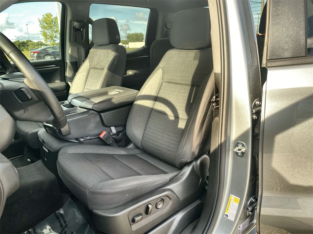 2023 Chevrolet Silverado 1500 LT photo 13