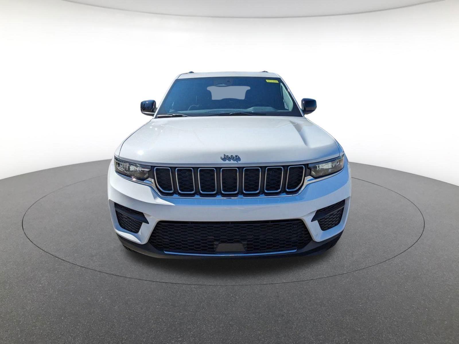 2025 Jeep Grand Cherokee Laredo X photo 7