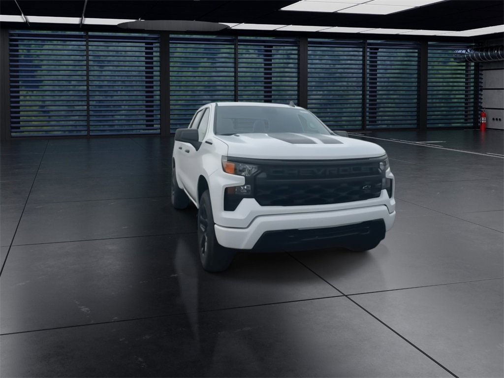 2026 Chevrolet Silverado 1500 Custom photo 2