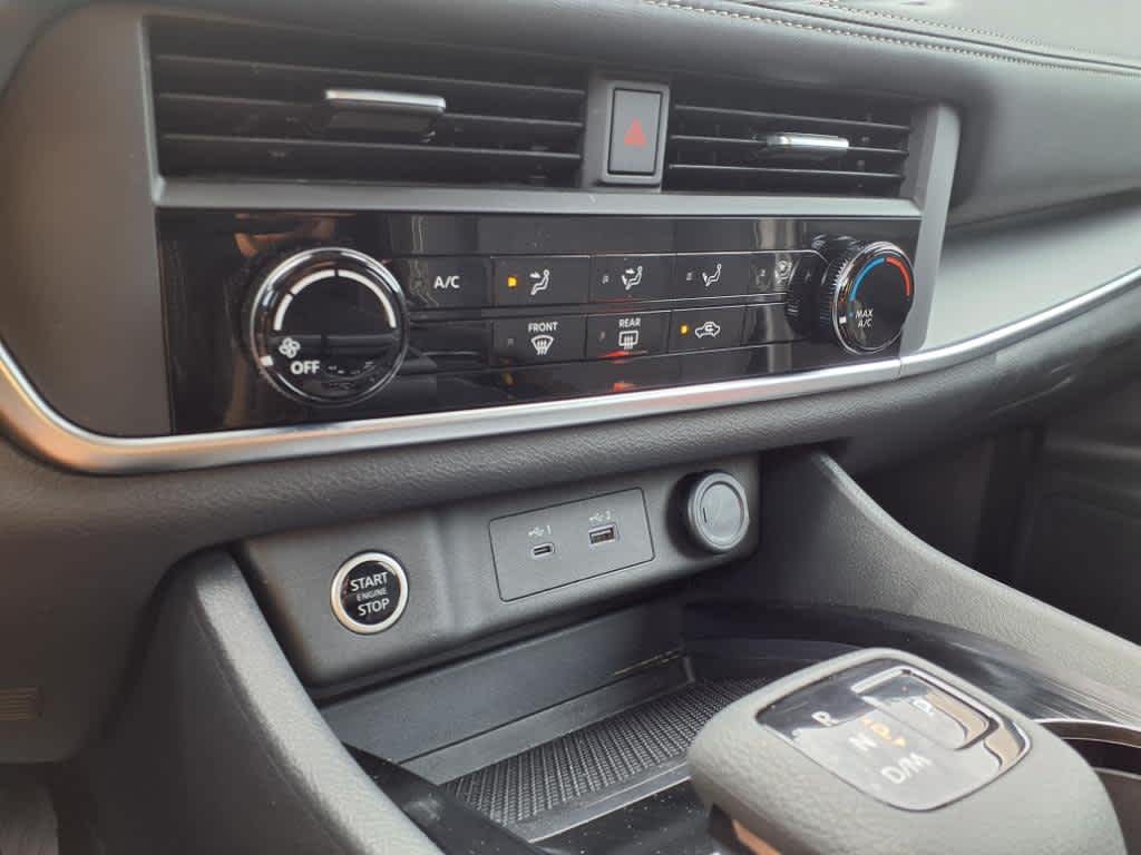 2023 Nissan Rogue S photo 17