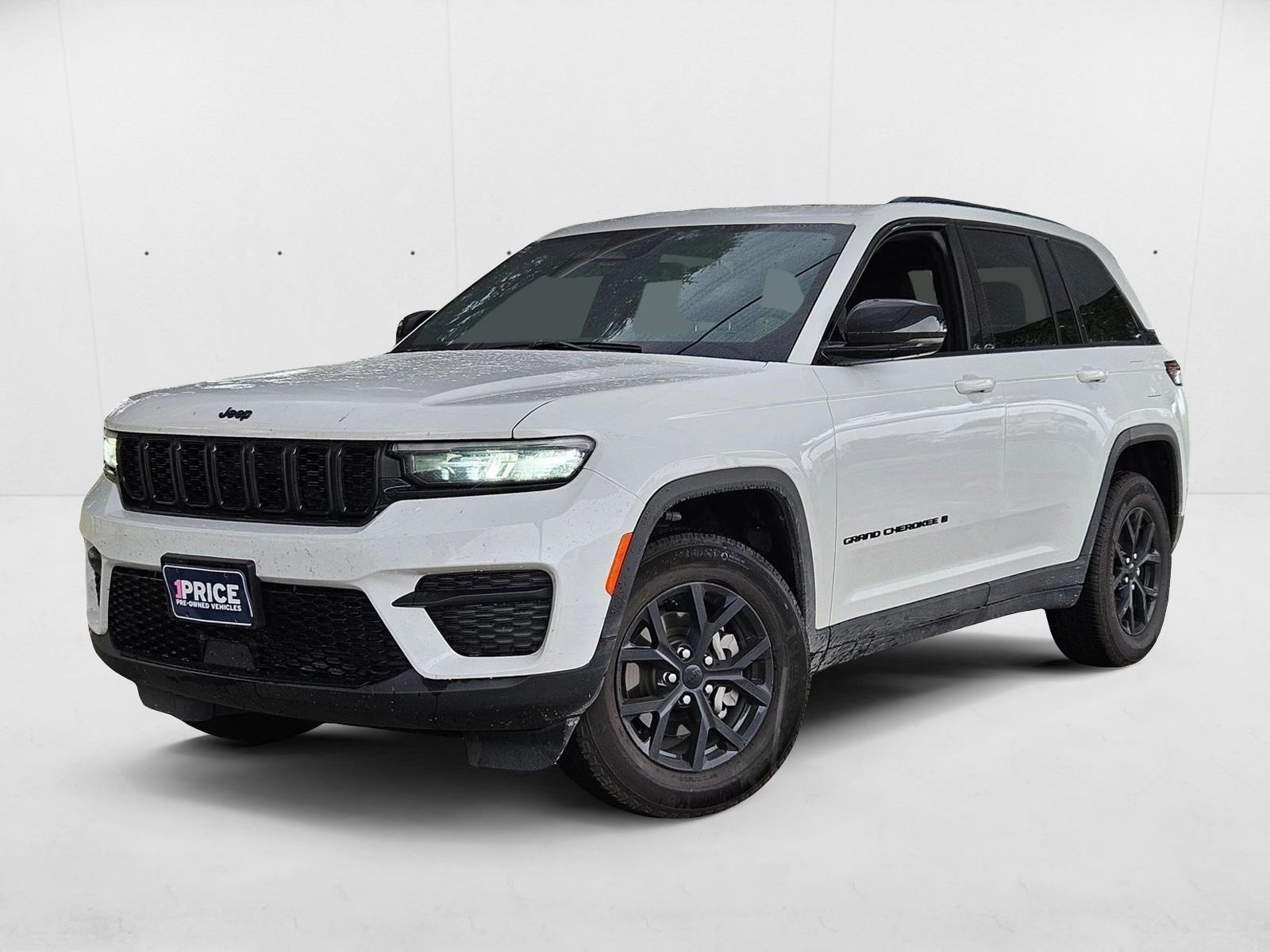 2025 Jeep Grand Cherokee Altitude's photo