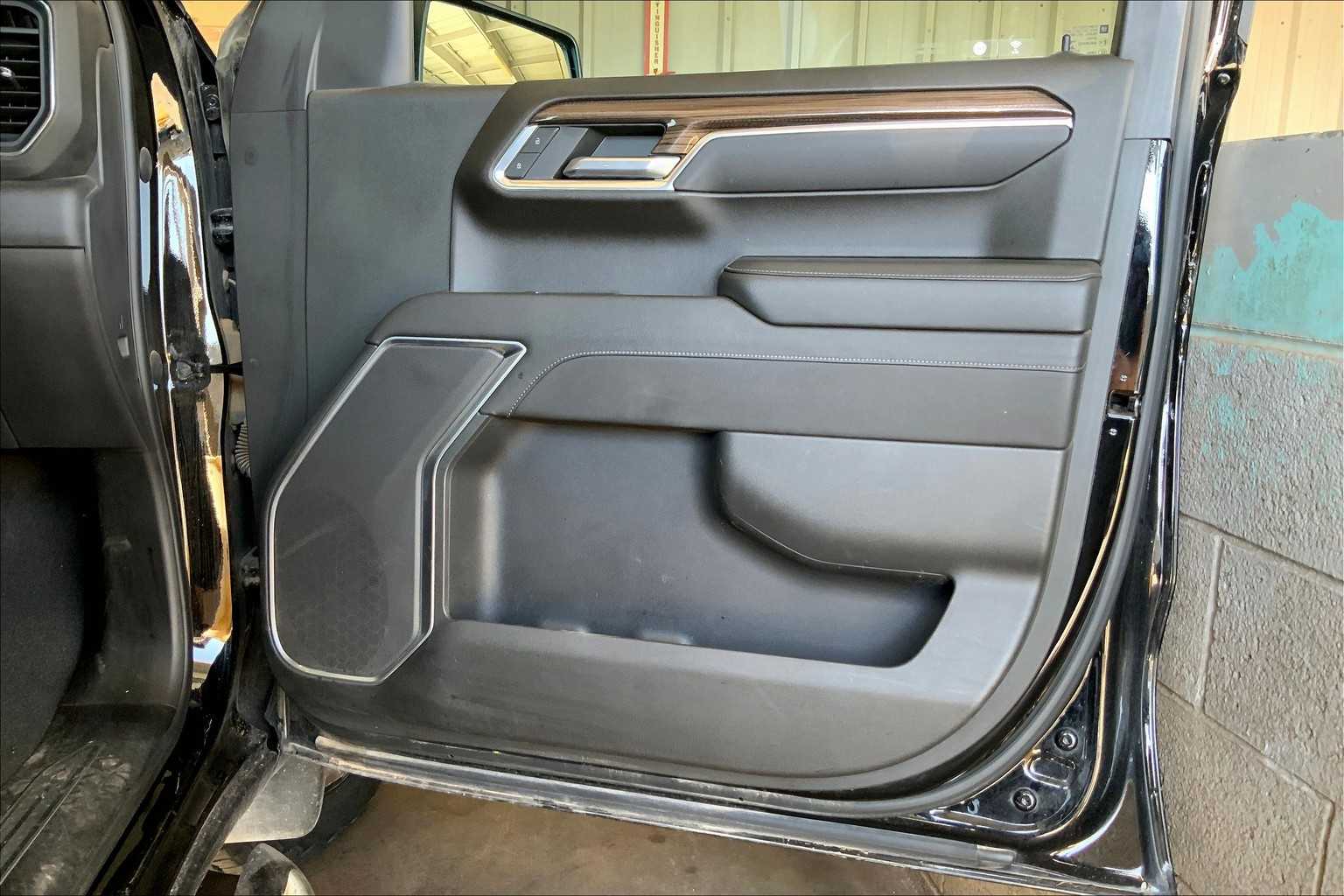2022 Chevrolet Silverado 1500 LT photo 20