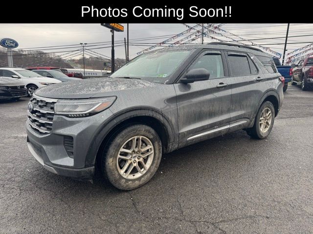 2025 Ford Explorer Active's photo