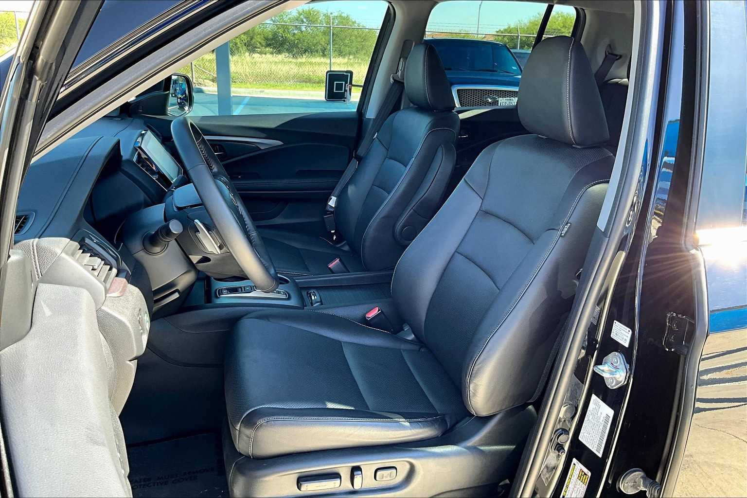 2023 Honda Ridgeline RTL photo 6