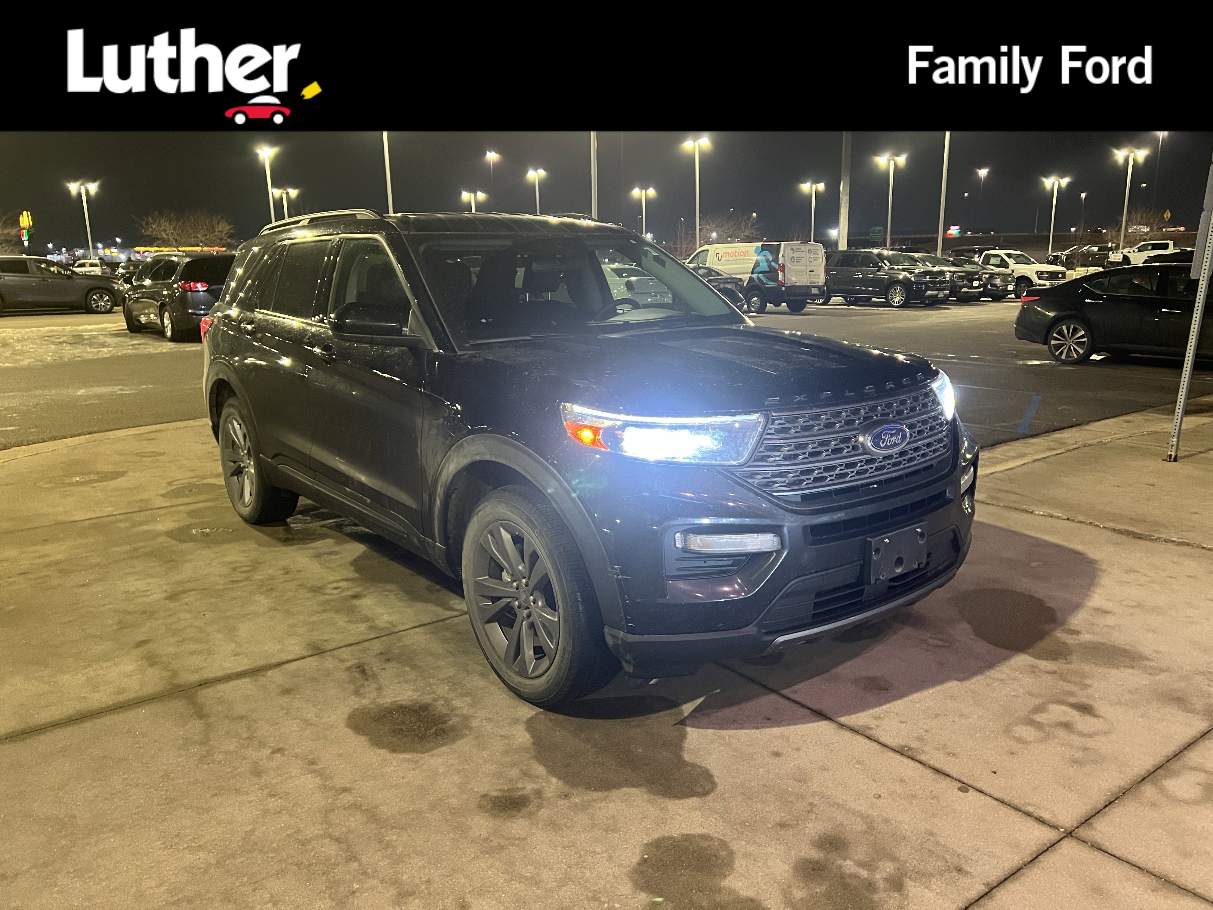 2022 Ford Explorer XLT's photo