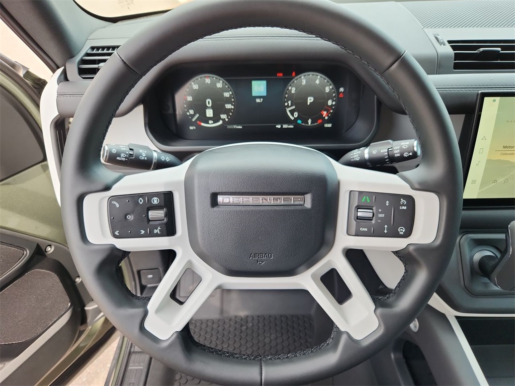 2025 Land Rover Defender 110 S photo 16