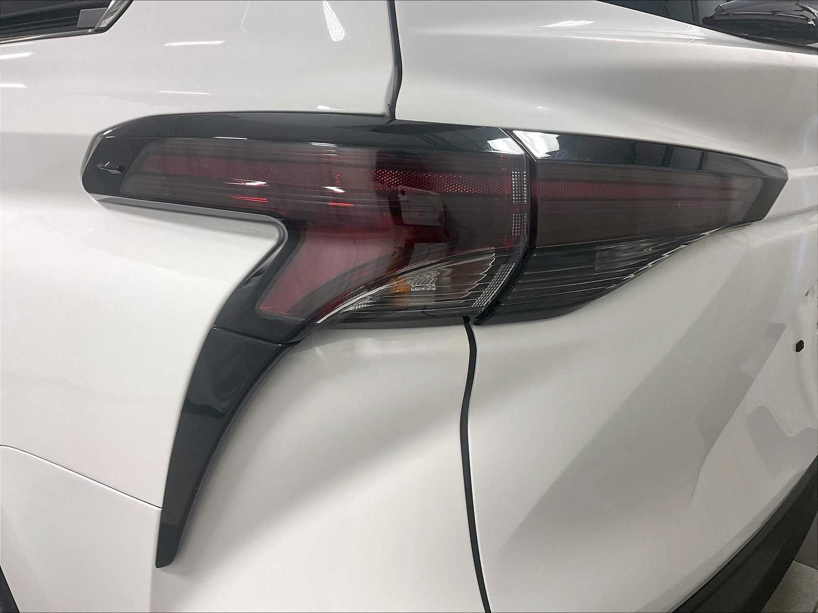 2024 Toyota Sienna LE photo 31