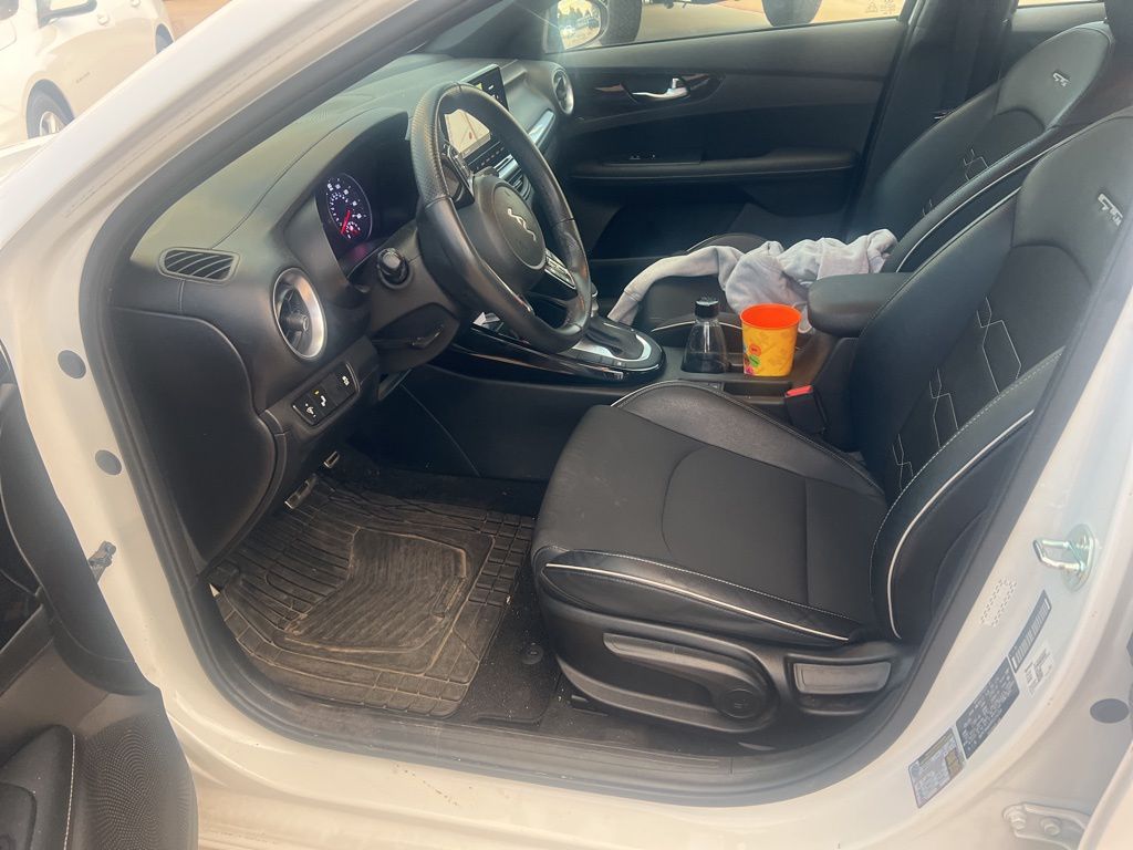 2023 Kia Forte GT-Line photo 8