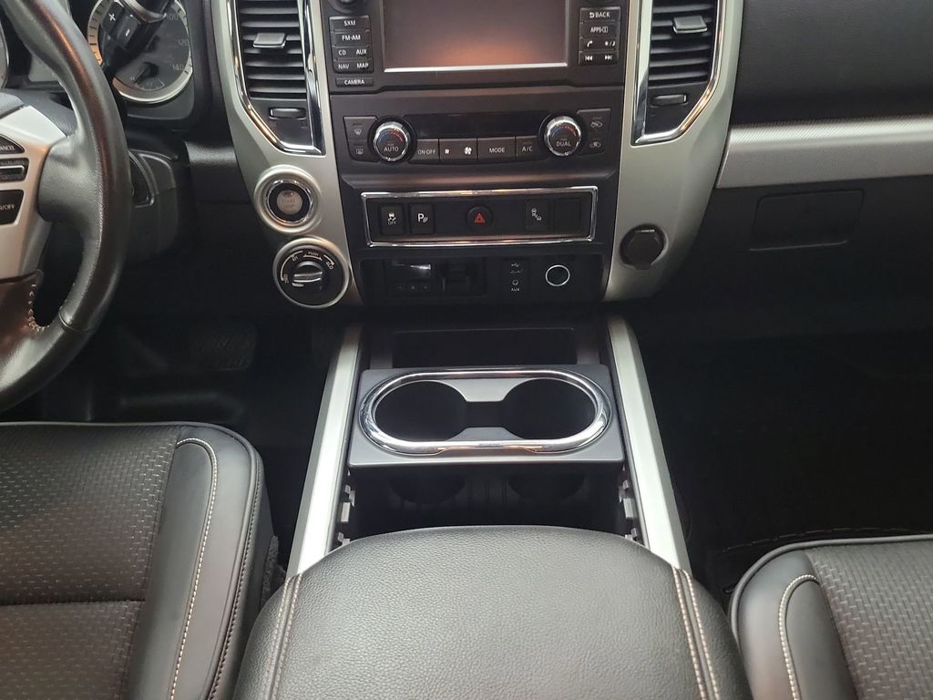 2017 Nissan Titan PRO-4X photo 20