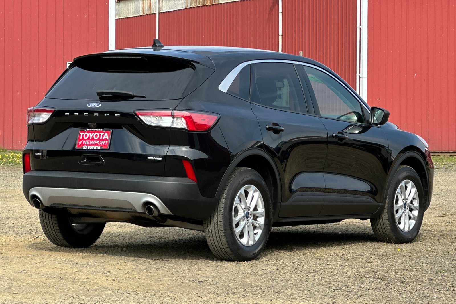 2022 Ford Escape SE photo 2