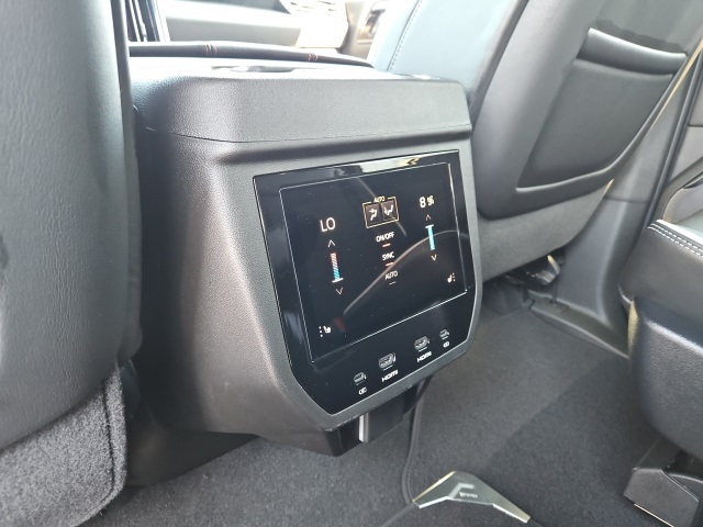 2025 Gmc Yukon AT4 Ultimate photo 19