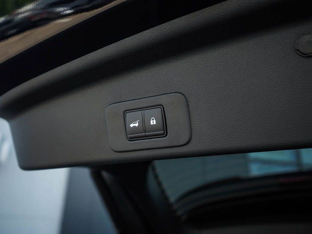 2025 Nissan Murano SL photo 4