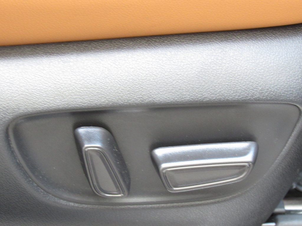 2023 Toyota Highlander Platinum photo 18