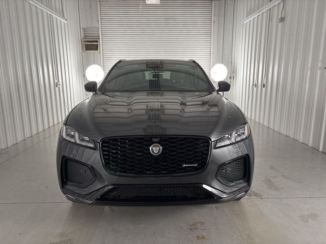2025 Jaguar F-PACE P400 R-Dynamic S photo 3