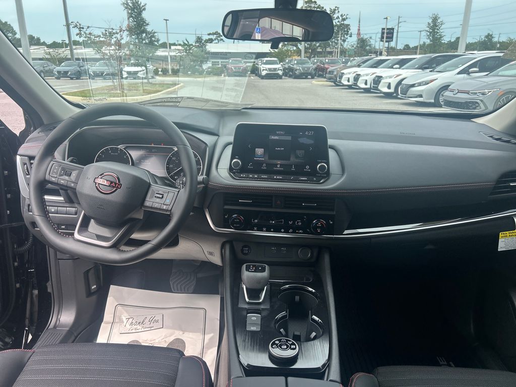 2026 Nissan Rogue SV photo 24