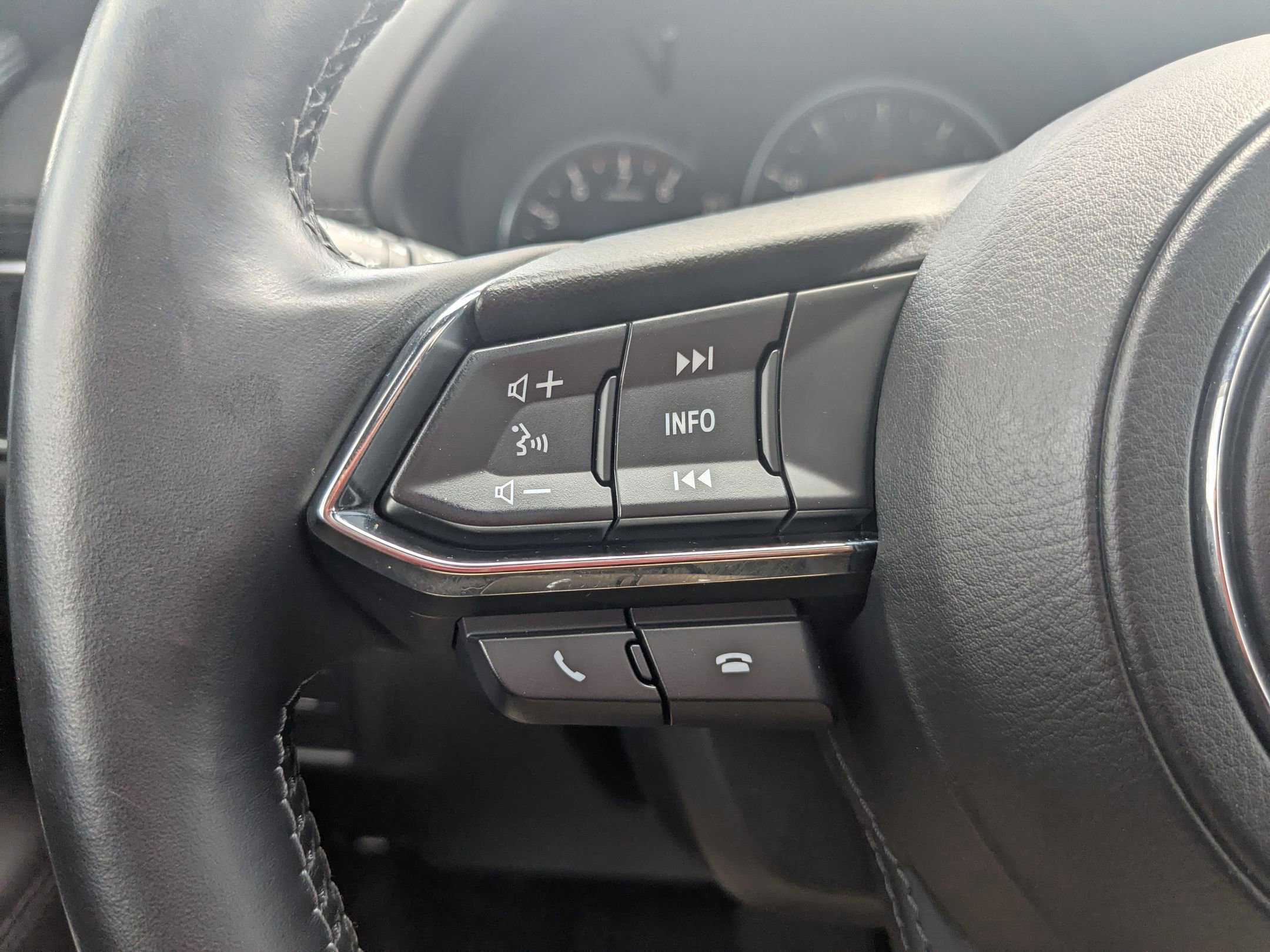 2020 Mazda CX-5 Signature photo 12