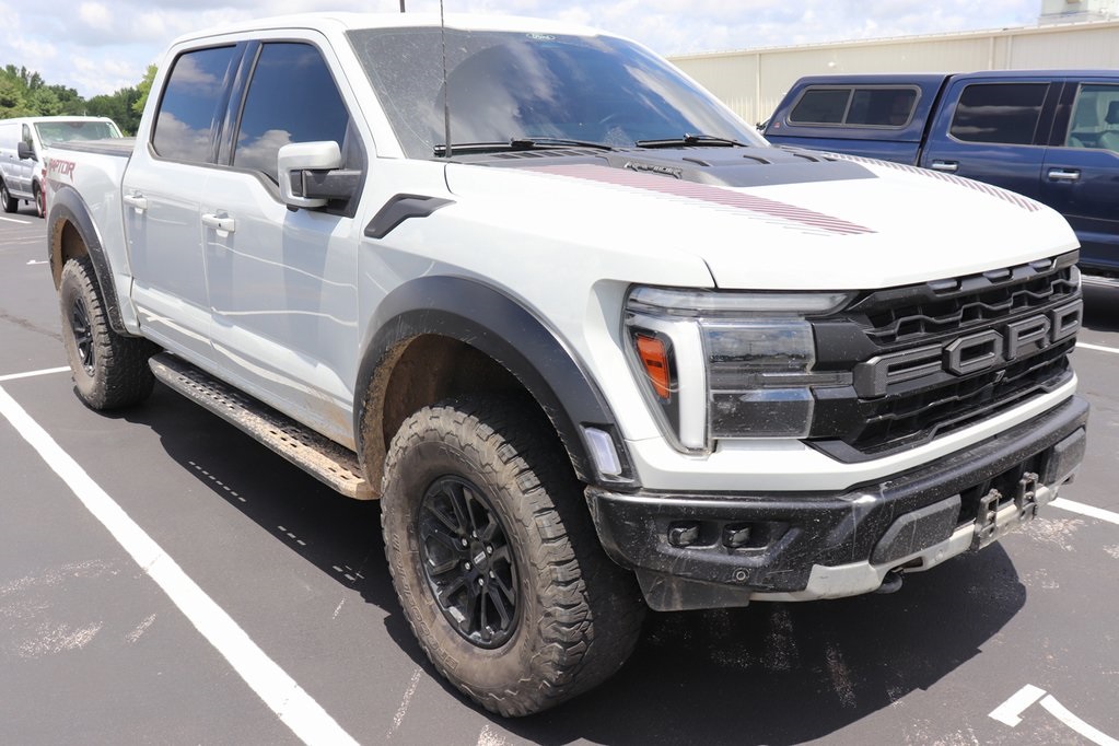 2024 Ford F-150 Raptor photo 2