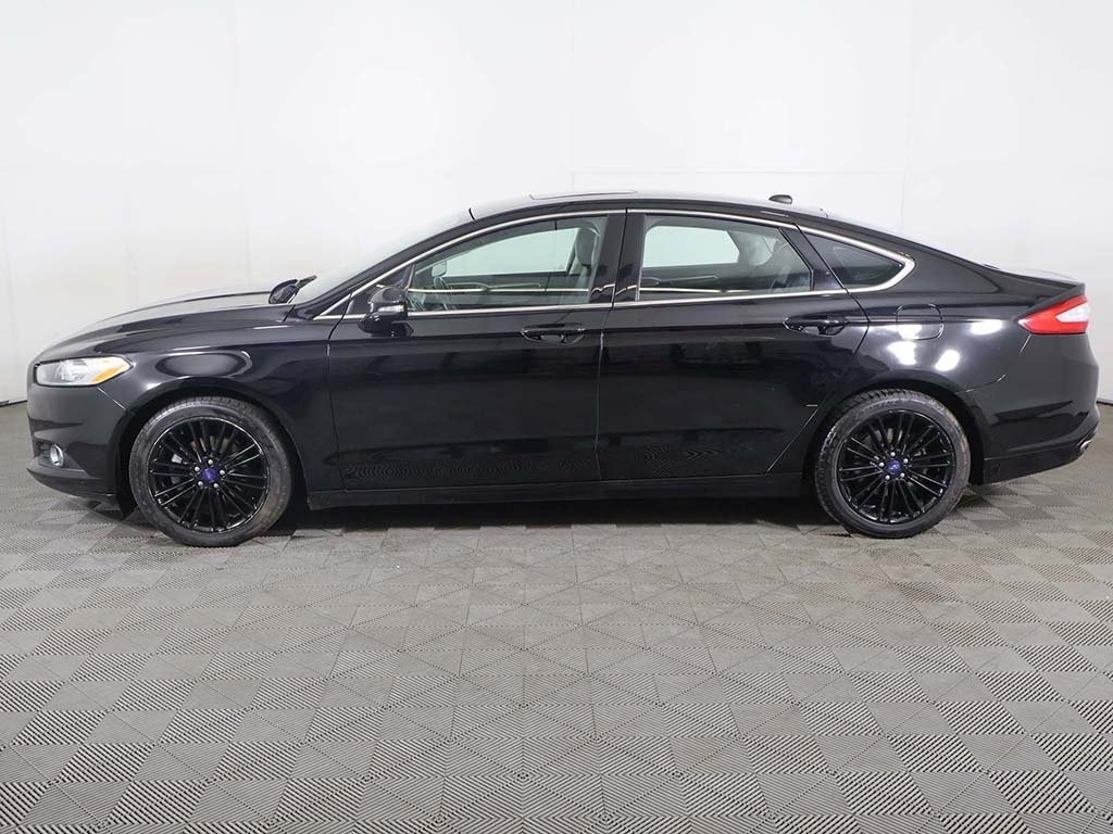 2016 Ford Fusion SE photo 14