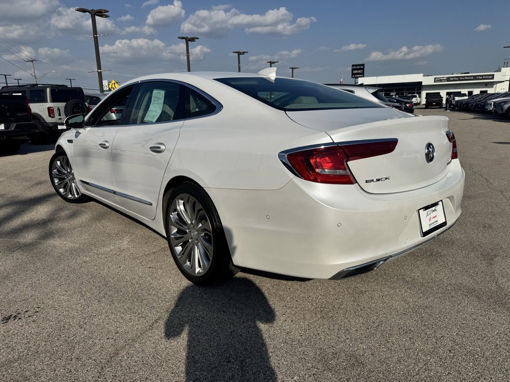 2017 Buick LaCrosse Premium photo 4