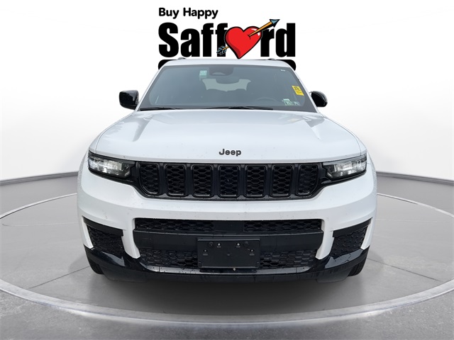 2023 Jeep Grand Cherokee Altitude photo 2