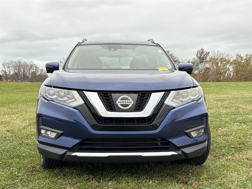 2017 Nissan Rogue SL photo 3