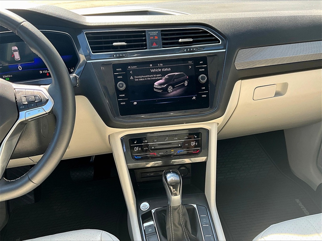2022 Volkswagen Tiguan SE photo 15