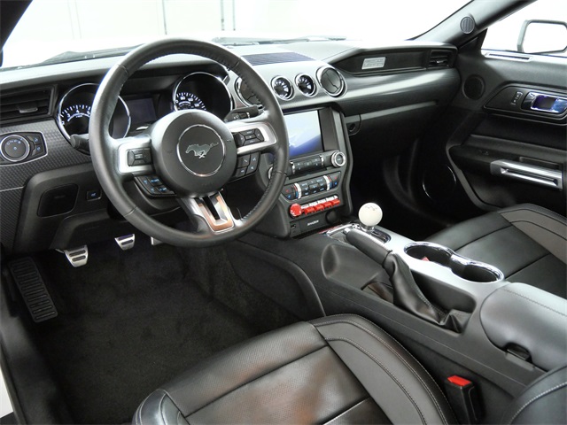 2017 Ford Mustang GT Premium photo 4