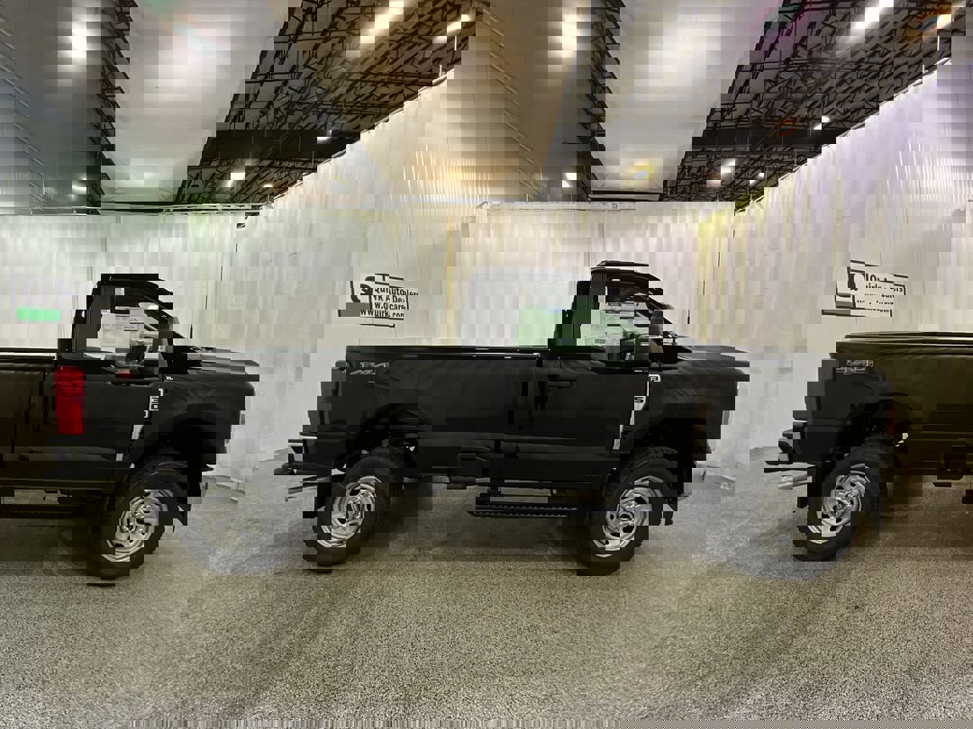 2026 Ford F-350 XL photo 3