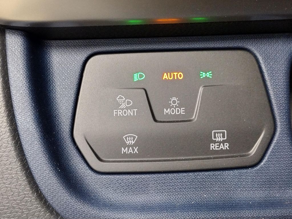 2025 Volkswagen ID. Buzz Pro S photo 10