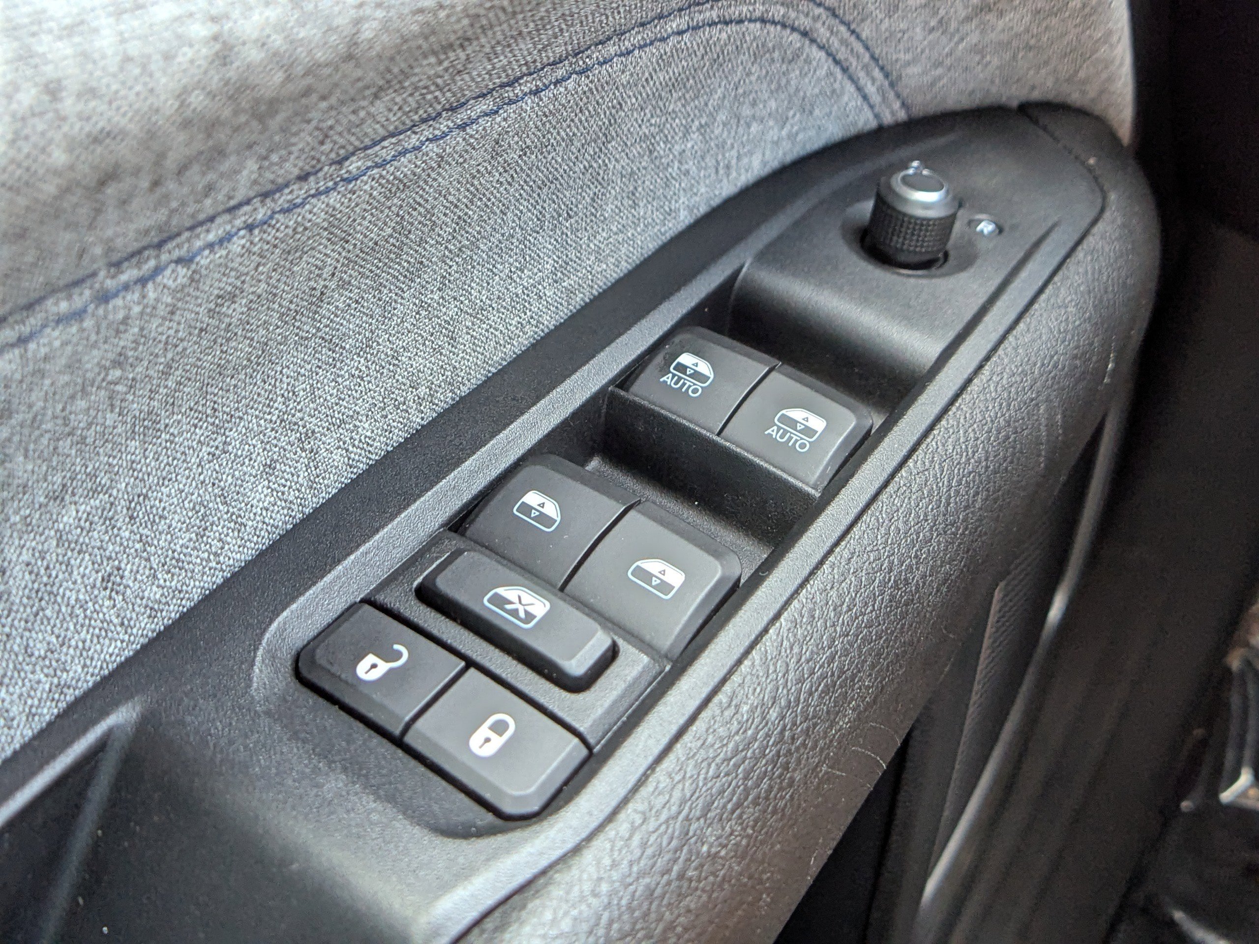 2022 Jeep Compass Latitude photo 14