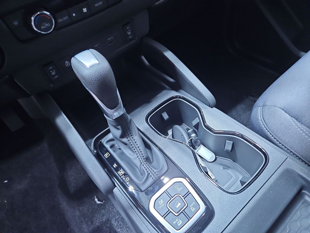 2026 Nissan Frontier SV photo 21