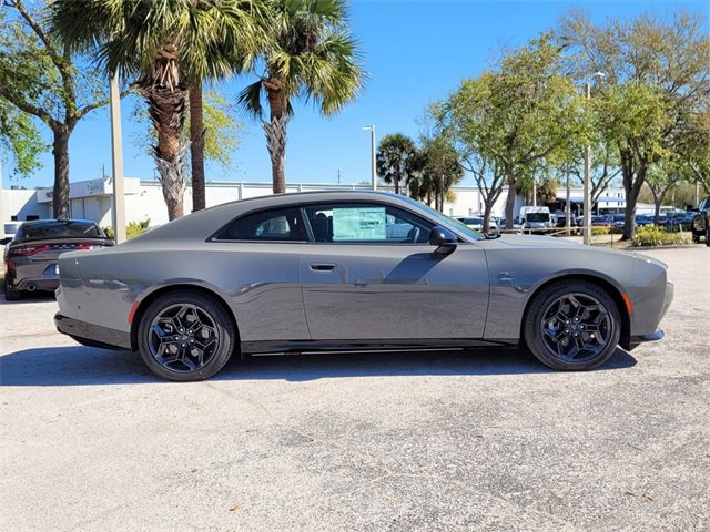 2025 Dodge Charger Daytona R/T AWD photo 5