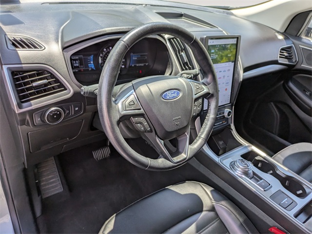 2023 Ford Edge SEL photo 8