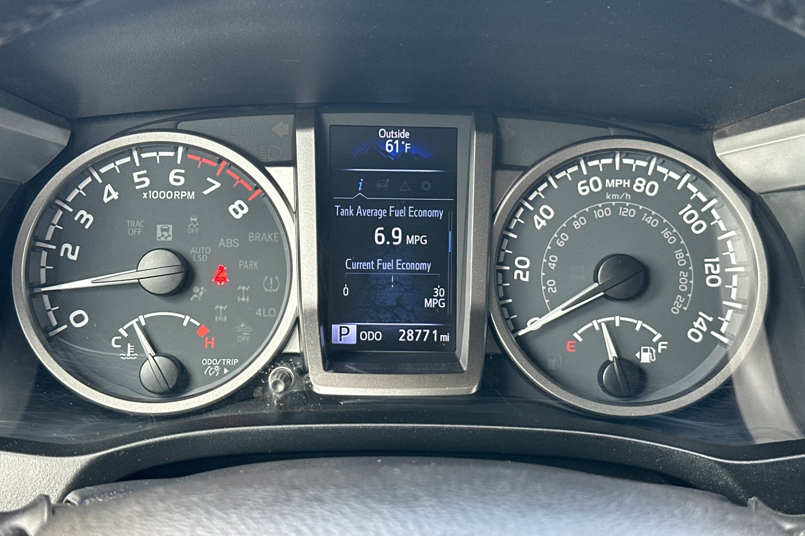 2022 Toyota Tacoma SR5 photo 21