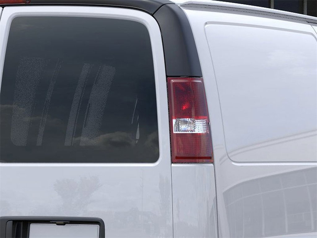2025 Chevrolet Express Cargo 2500 photo 9