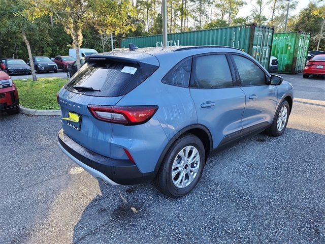 2025 Ford Escape Active photo 3